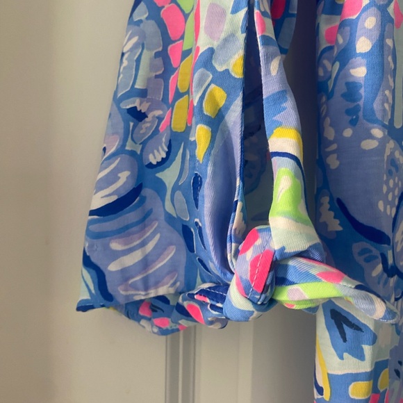 Lilly Pulitzer Dress With Tie Sleeves.  Size XS. - Picture 5 of 7